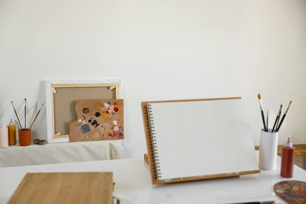 Quels sont les meilleurs conseils pour débuter en peinture acrylique sur toile?